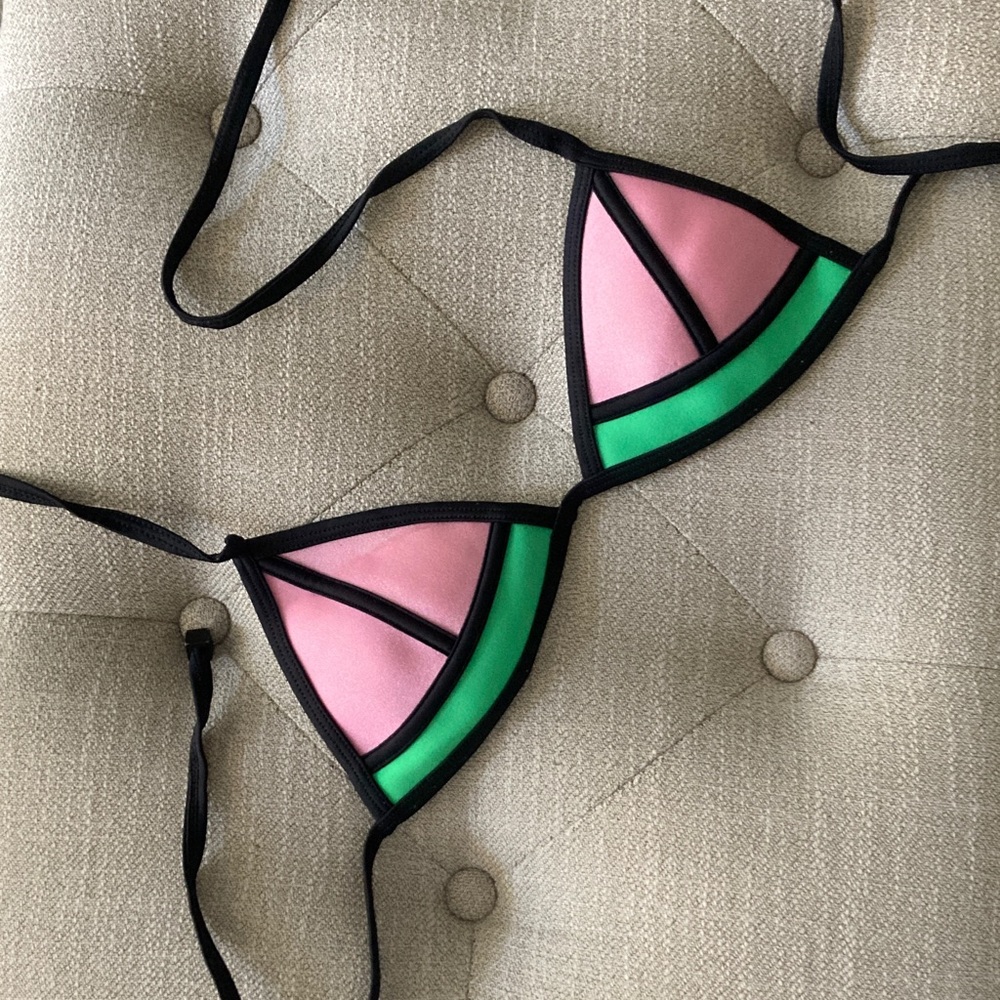 Triangl Swimwear Black and Lavender Bikini Top Size Small